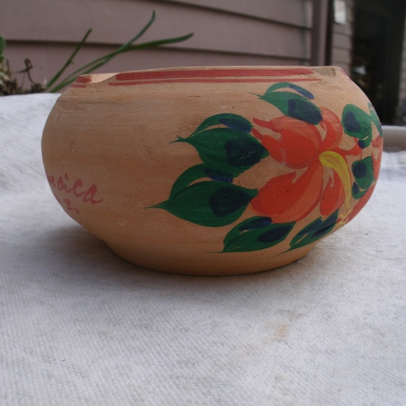 Vintage Handmade Pottery Ashtray signed by artist - Picture 2 of 8